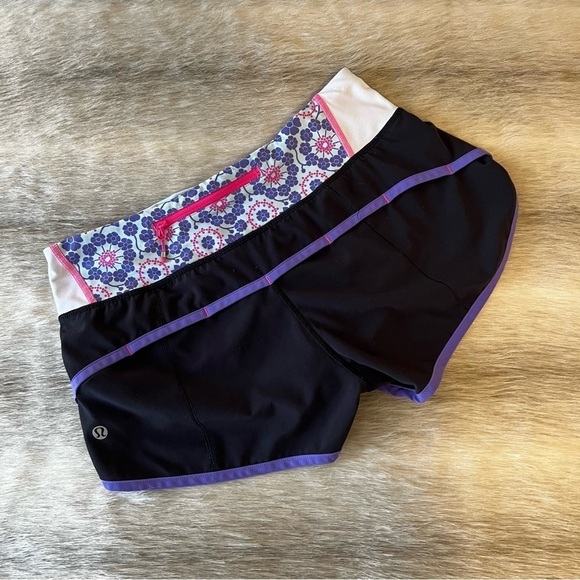 LULULEMON Run Speed Short Black Power Purple Quilt Floral 4 Pink Aqua Patchwork - Picture 9 of 12
